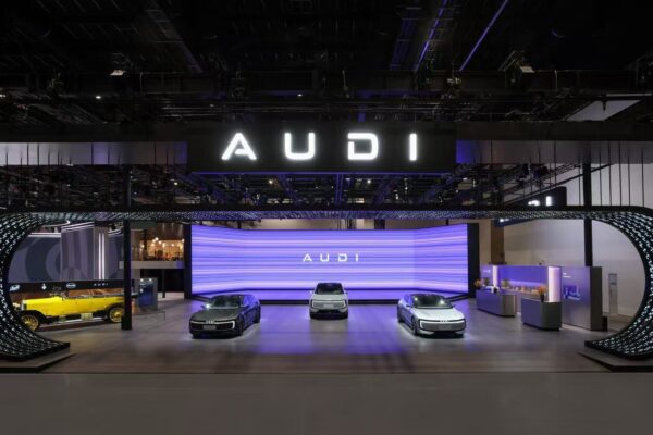 AUDI E7X